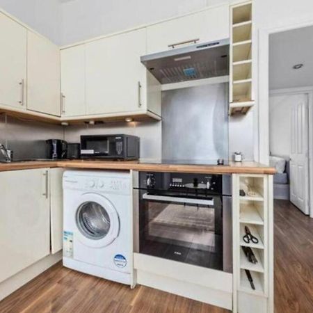 London - 2 Bedroom Flat Near Clapham Junction Cj Екстериор снимка