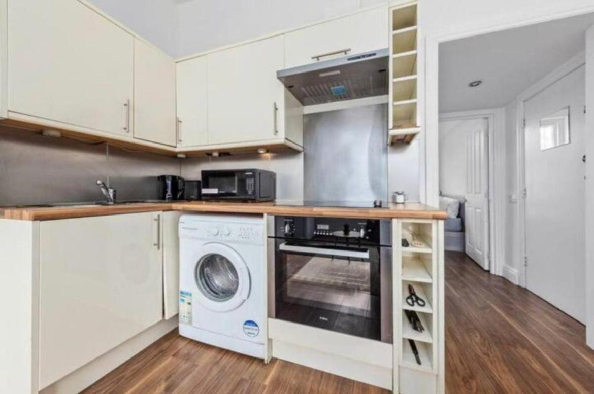 London - 2 Bedroom Flat Near Clapham Junction Cj Екстериор снимка