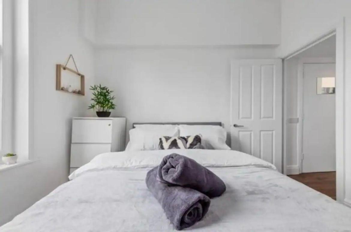 London - 2 Bedroom Flat Near Clapham Junction Cj Екстериор снимка